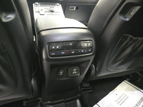 Used 2021 Hyundai Palisade Limited image 24