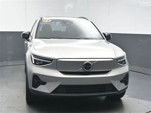Used 2024 Volvo XC40 Recharge Plus w/ Protection Package Premier image 3