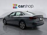 Used 2021 Volkswagen Jetta SEL image 3