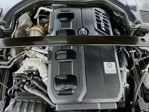 Used 2024 Mercedes-Benz C 43 AMG 4MATIC Sedan image 31