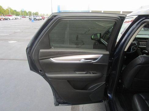 Used 2017 Cadillac XT5 Luxury image 20