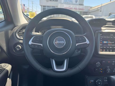 Used 2023 Jeep Renegade Latitude w/ Sun/Sound Group AWD/4WD image 12