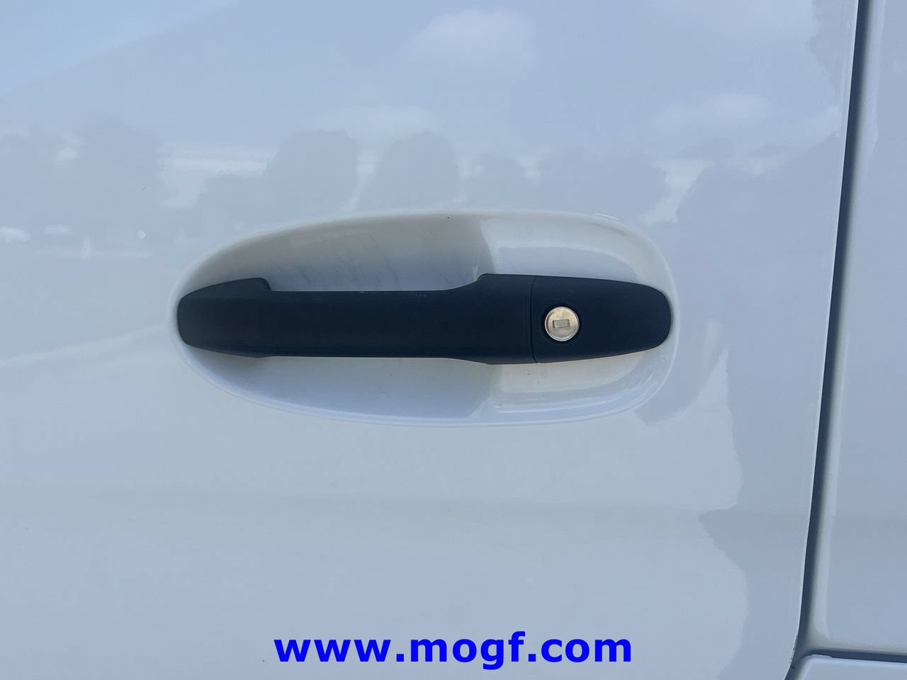 Used 2025 Mercedes-Benz Sprinter 2500 image 27