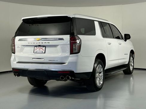 Used 2023 Chevrolet Suburban Premier AWD/4WD image 7