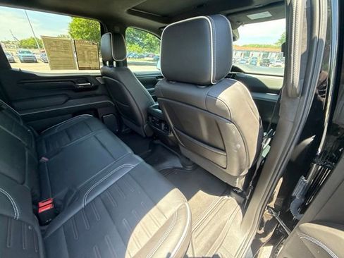 Used 2023 GMC Sierra 1500 AT4X AWD/4WD image 17