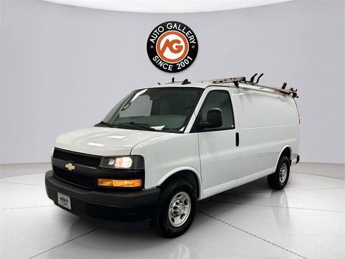 Used 2020 Chevrolet Express 2500 w/ Driver Convenience Package image 3