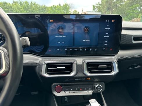 Used 2025 Ford Mustang Premium RWD image 7
