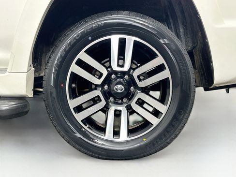 Used 2019 Toyota 4Runner Limited AWD/4WD image 11