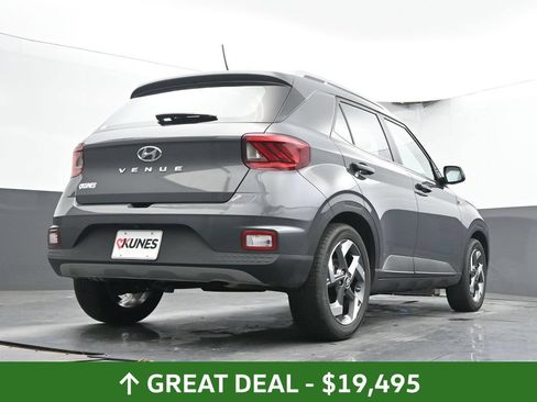 Used 2025 Hyundai Venue SEL FWD image 46