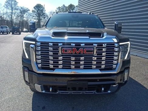 Used 2025 GMC Sierra 2500 Denali w/ Technology Package image 8