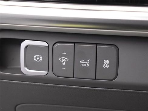 Used 2025 Hyundai Santa Fe SEL image 16