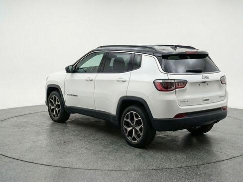 Used 2025 Jeep Compass Limited AWD/4WD image 6