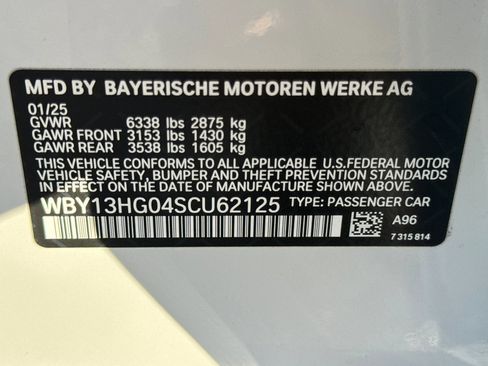 Used 2025 BMW i5 xDrive40 image 22