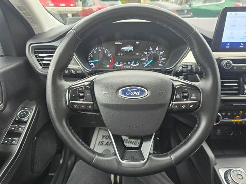 Used 2022 Ford Escape SEL AWD/4WD image 7