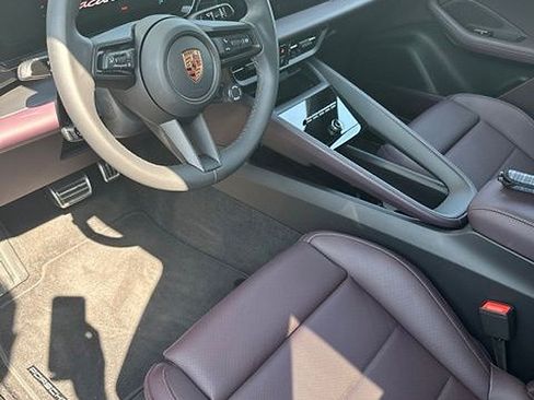 Used 2025 Porsche Macan 4S Electric AWD/4WD image 2