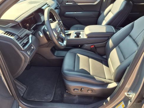 Used 2024 GMC Acadia Elevation w/ LPO, Roadside Safety Package AWD/4WD image 20