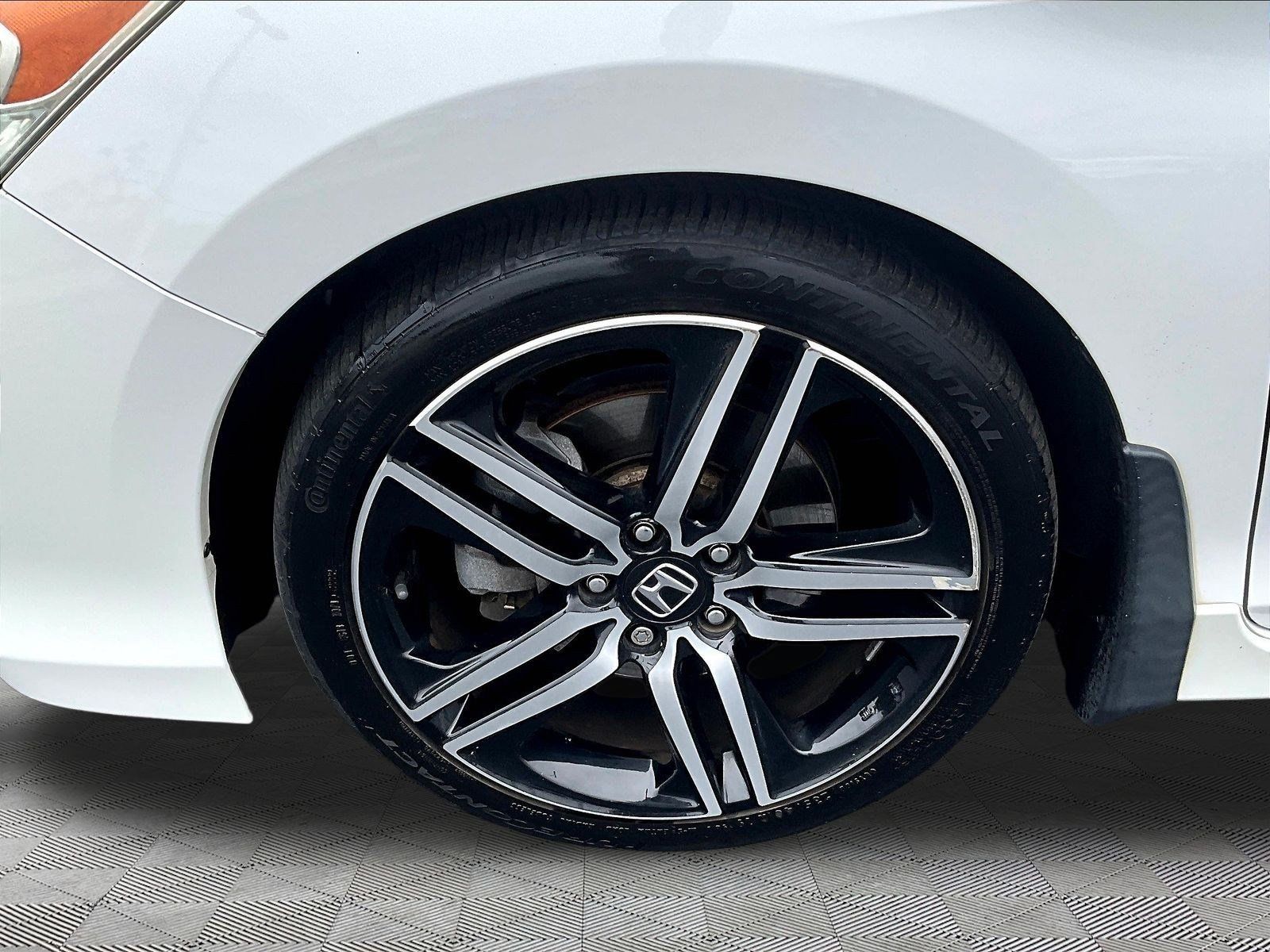 Used 2017 Honda Accord Sport Special Edition image 33