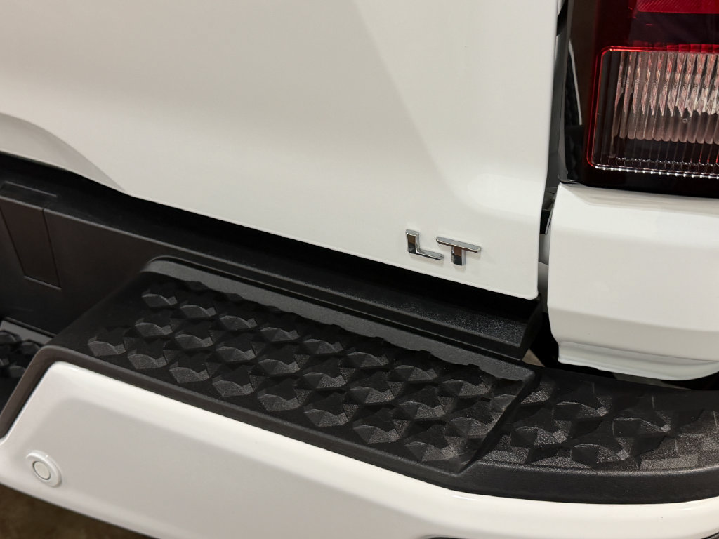 Used 2023 Chevrolet Colorado LT w/ LT Convenience Package III AWD/4WD image 53