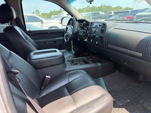 Used 2011 Chevrolet Silverado 1500 LT w/ All-Star Edition AWD/4WD image 8