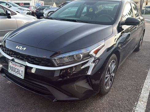 Used 2022 Kia Forte LXS image 1