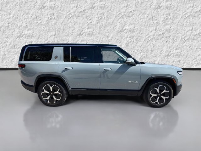 Used 2024 Rivian R1S Adventure Dual AWD/4WD image 2