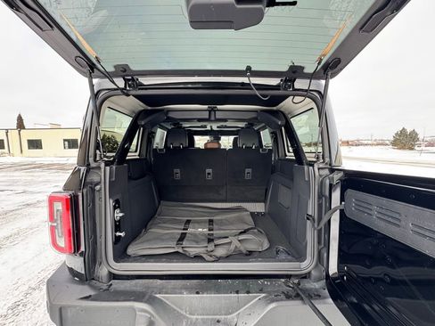 Used 2024 Ford Bronco Outer Banks image 34