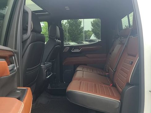 Used 2023 GMC Sierra 1500 Denali Ultimate AWD/4WD image 25