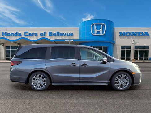 New 2026 Honda Odyssey Touring image 10