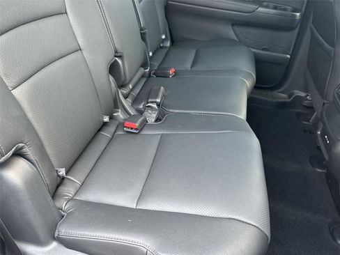Used 2024 Honda Passport EX-L image 16