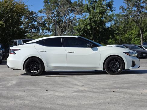 Used 2021 Nissan Maxima SR w/ Sport Mat Group FWD image 6