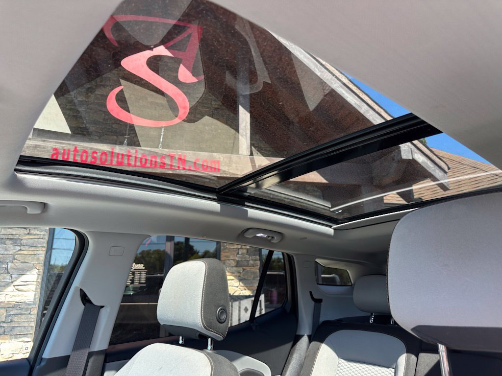 Used 2019 GMC Terrain SLE w/ Driver Convenience Package FWD image 16