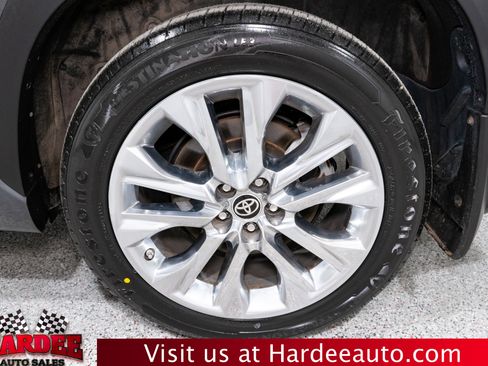 Used 2020 Toyota Highlander Limited image 9