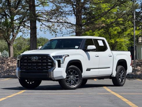 Used 2023 Toyota Tundra Platinum AWD/4WD image 1