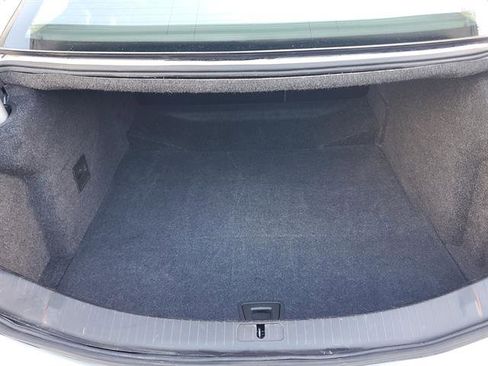 Used 2018 Cadillac XTS Luxury image 13