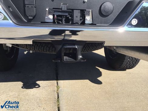 Used 2025 Chevrolet Silverado 2500 LT image 8