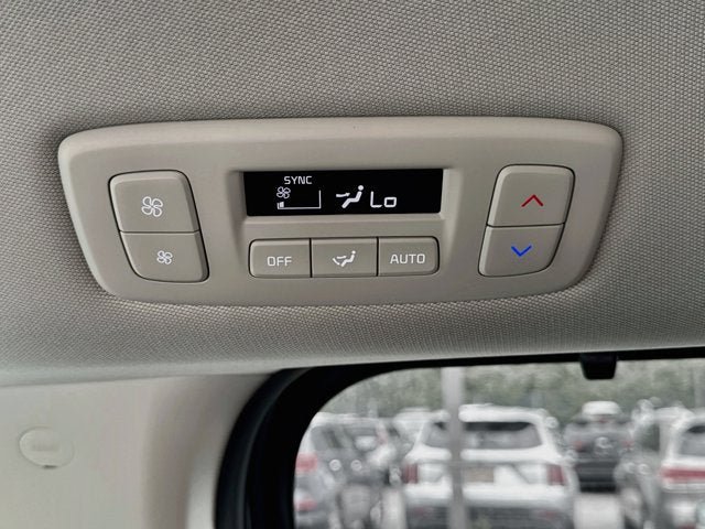 Certified 2026 Kia Carnival EX FWD image 25