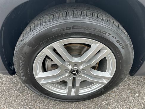 Used 2021 Mercedes-Benz GLB 250 4MATIC image 14