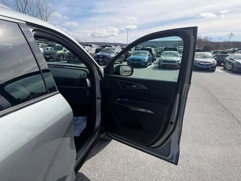 Certified 2025 Chevrolet Traverse LT image 51