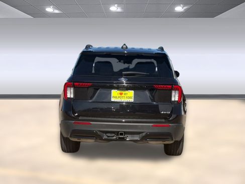 Certified 2025 Ford Explorer ST-Line w/ ST-Line Street Pack AWD/4WD image 10