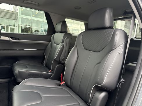 Used 2025 Hyundai Palisade SEL image 25