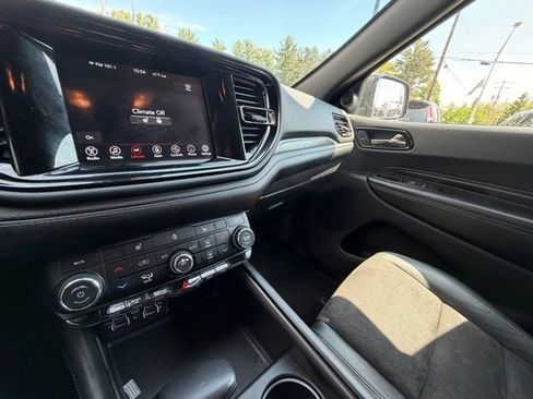 Used 2019 Dodge Durango R/T w/ Technology Group AWD/4WD image 26