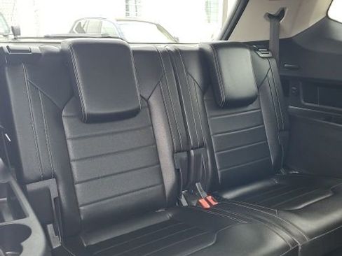 Used 2023 Volkswagen Atlas SEL Premium AWD/4WD image 17