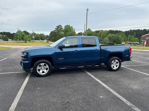 Used 2018 Chevrolet Silverado 1500 LT w/ Texas Edition AWD/4WD image 11
