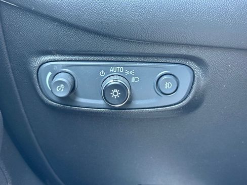 Certified 2021 Chevrolet Equinox Premier w/ Redline Edition AWD/4WD image 38