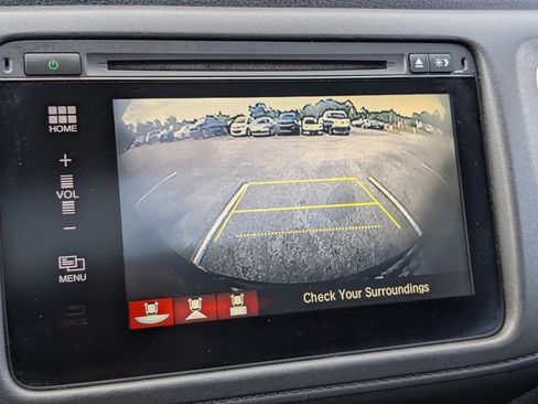 Used 2018 Honda HR-V EX image 27
