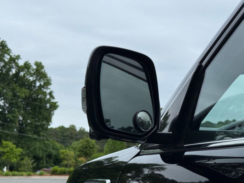 Used 2018 Nissan Armada SL w/ Premium Package RWD image 17