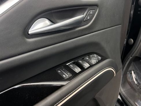 Used 2022 Cadillac Escalade ESV Sport RWD image 11