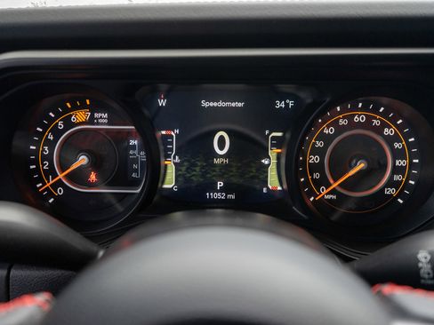 Used 2024 Jeep Wrangler Unlimited Rubicon image 12