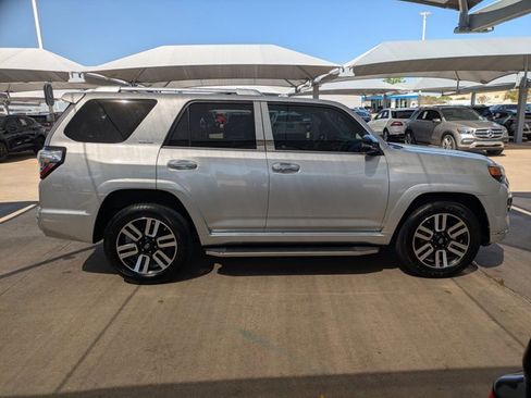 Used 2017 Toyota 4Runner Limited image 4