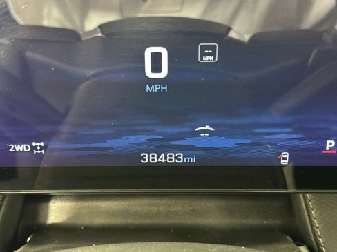 Used 2025 Chevrolet Equinox LT AWD/4WD image 22